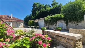 demeure à la vente -   46800  MONTCUQ, surface 502 m2 vente demeure - UBI477640745